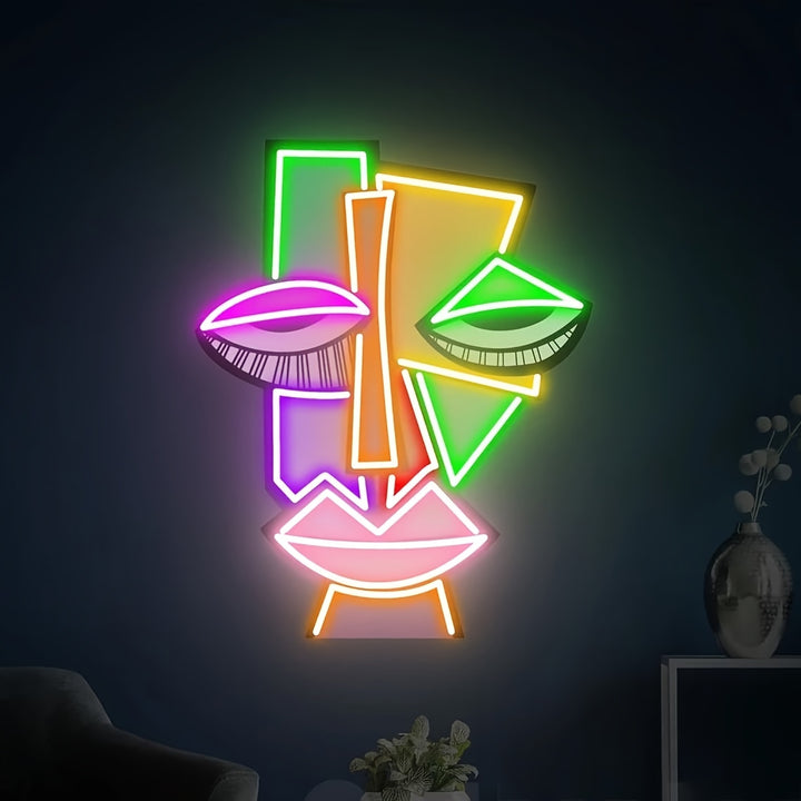Lumari Totem Geometric Light
