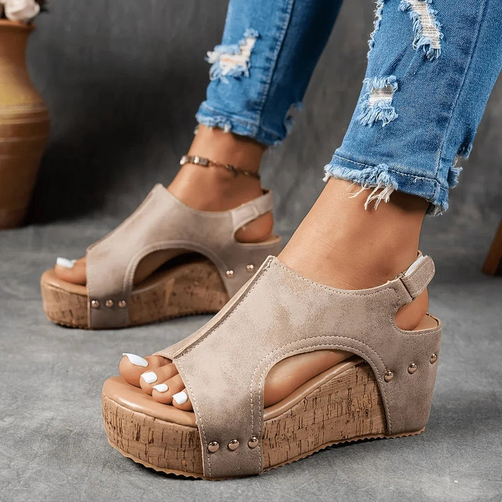 Ridge Riley Sandals - 10