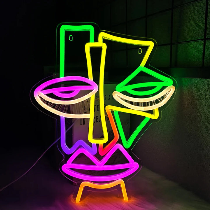 Lumari Totem Geometric Light