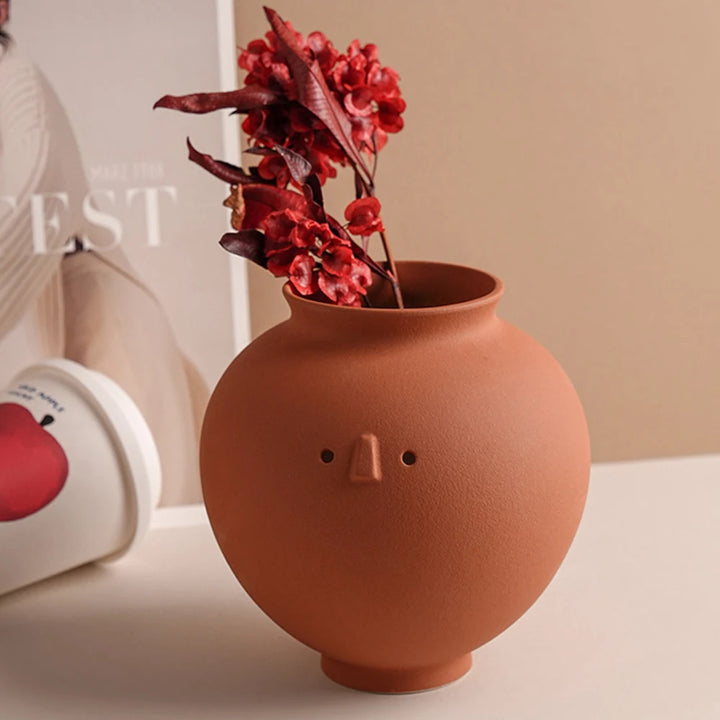 The Clark Sculpt Vases