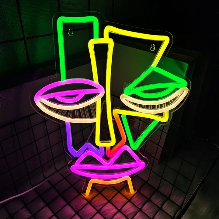Lumari Totem Geometric Light