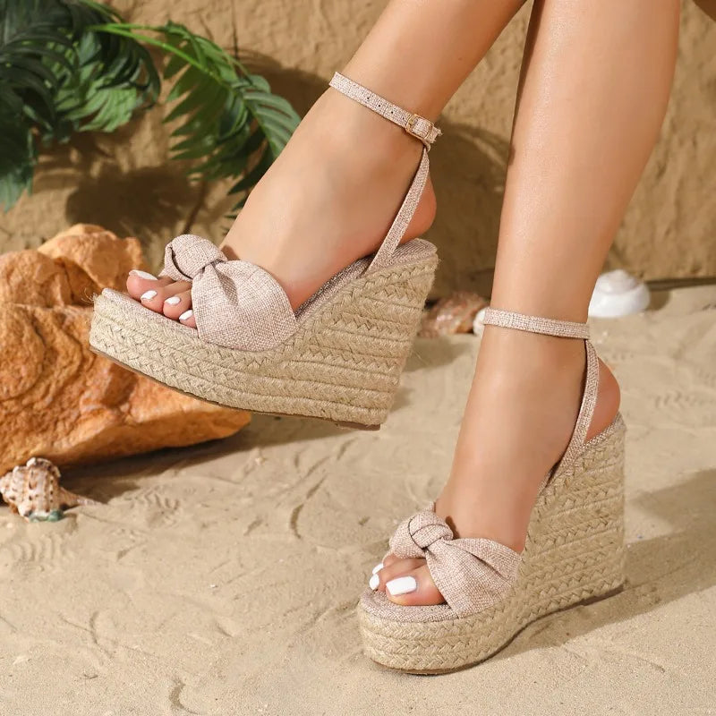 Casanova Knot Wedges