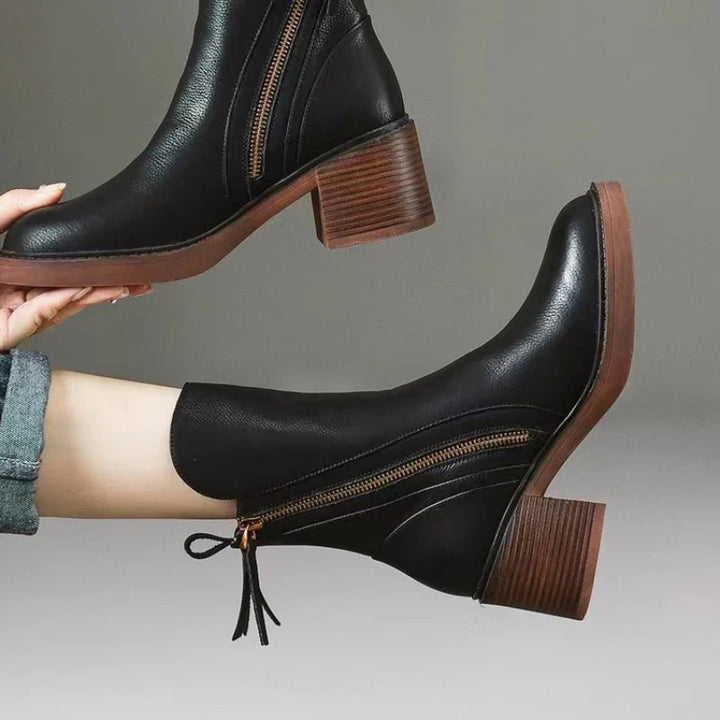 Monterey Aria Boots - 8